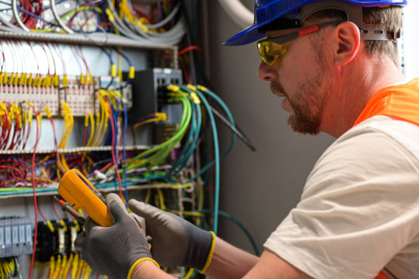 Best Affordable Emergency Electrician  in Wildwood, FL